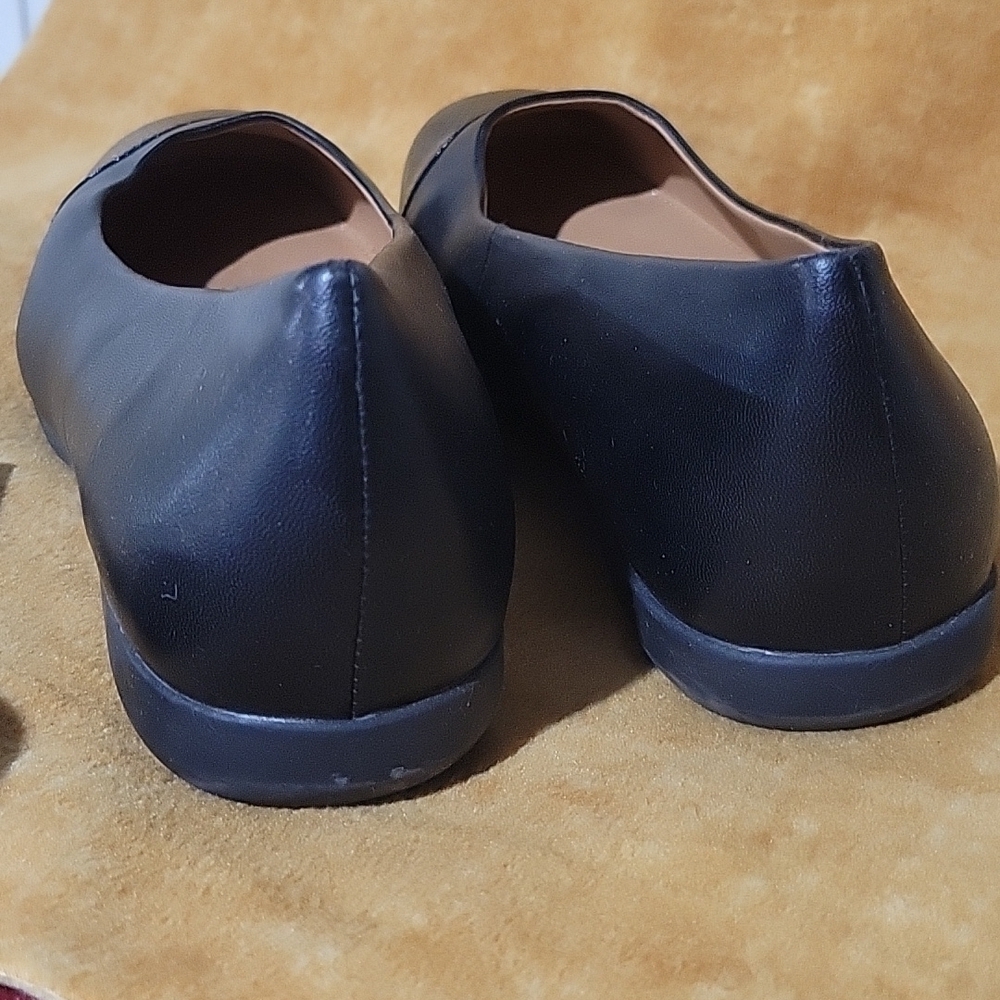 NWOT Comfortview Flats - Picture 5 of 9